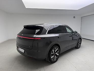 xpeng p7: Lixiang L7: 2023 г., 1.5 л, Автомат, Электромобиль, Внедорожник — 4