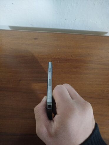 Apple iPhone: IPhone 12 Pro, Б/у, 256 ГБ, Графит, Чехол, 75 % — 6