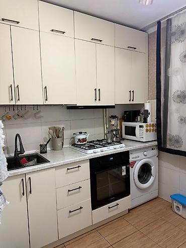 карл: 3 комнаты, 58 м², Средний Джал 104 серия, 1 этаж, Свежий ремонт — 2