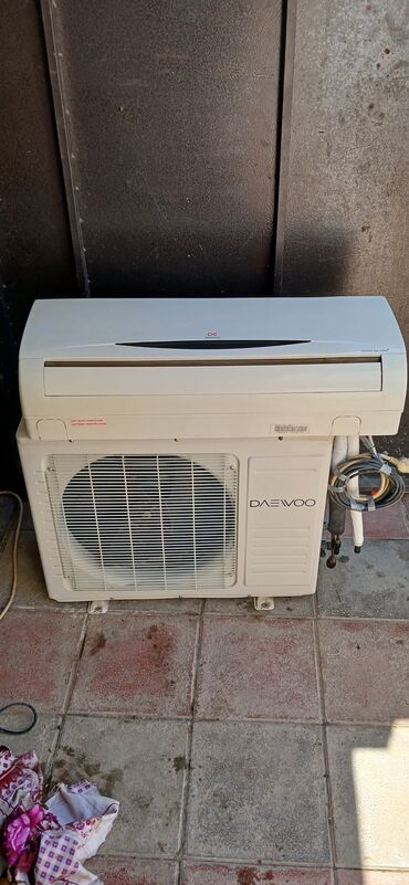 Kondisionerlər: Kondisioner Daewoo, İşlənmiş, 40-45 kv. m, Split sistem, Kredit yoxdur, Ödənişli quraşdırma