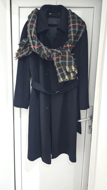 Kaputi i mantili: Muški dugi kaput od vune, tamnoplave boje, sa klasičnim kragnom i — 2