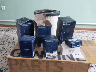 hyundai porter запчаст: Воздушные филтьра топлинные фильтра комплект на эксковатор хундай 300