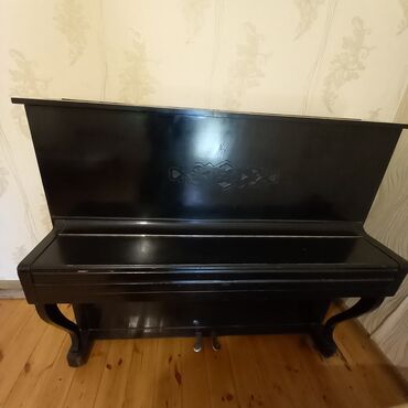 Digər mebel: Pianina satllr