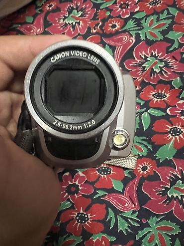 micro sd v30: Видеокамера Canon FS100A (SD) зарядки нету - Компактная цифровая — 4