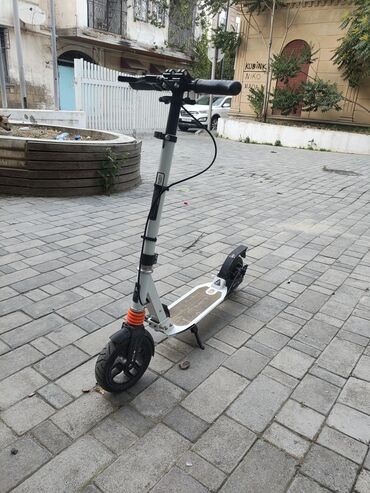 Uşaqlar üçün digər mallar: Urban Scooter. Herşeyi düzgün işliyor. Çocuk kullanmadığı için