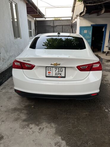 продаю номер авто: Chevrolet Malibu: 2017 г., 1.5 л, Вариатор, Бензин, Седан