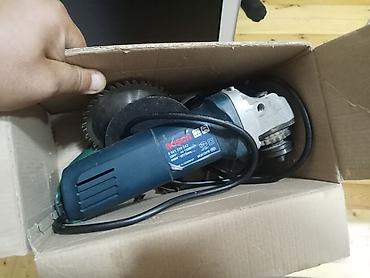 Elektrik alətləri dəsti - Bosch bucaqslı daşlayıcı (UŞM). Etiketdəki