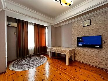Mənzillərin satışı: 3 otaqlı, Yeni tikili, m. 8 Noyabr, 78 kv. m — 2