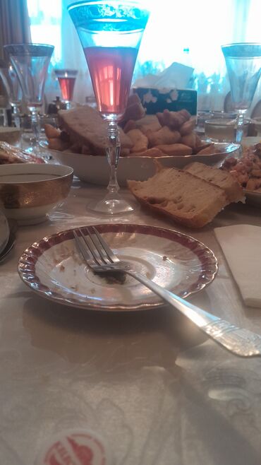 Продажа домов: Дом, 300 м², 8 комнат, Собственник — 6