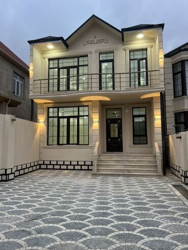inqilabda kiraye evler ayliq: 6 otaqlı, 200 kv. m, Kredit var, Yeni təmirli