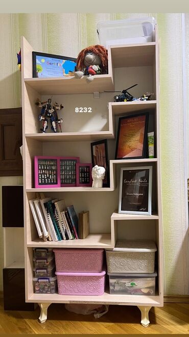 Rəflər: İşlənmiş, Kitab rəfi, Düz, Azərbaycan