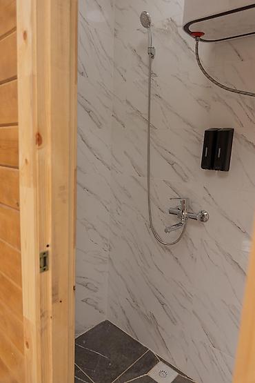 Иссык-Куль 2026: Коттедж, issyk_bay Чолпон-Ата, Парковка, стоянка, Охраняемая территория, Бассейн — 6