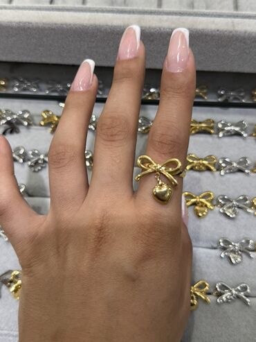 Bijuteriya dəstləri: Qadın bəzək aksesuarları – geniş seçim Məhsullar: - Qızılı tonlarda — 152