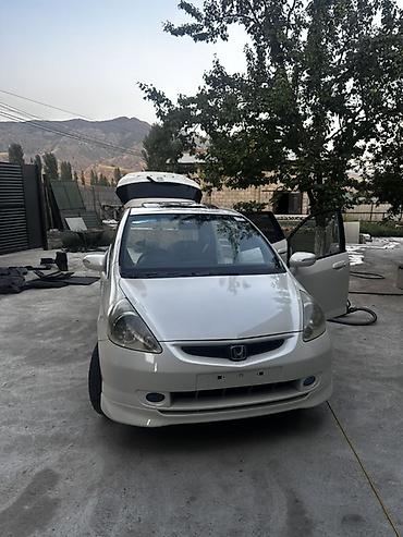 Продажа авто: Honda Fit: 2002 г., 1.3 л, Вариатор, Газ, Хэтчбэк — 6