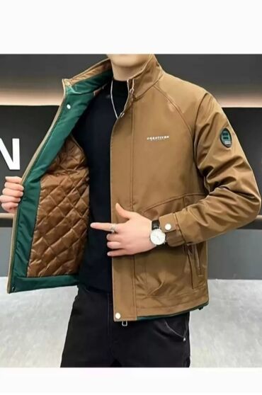 обувь north face в бишкеке: Мужская демисезонная куртка высокого качества. Размер,L" на 48-50