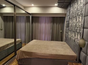 Dolablar: Kupe, 3 qapılı Düz dolab, Qarderob, paltar dolabı