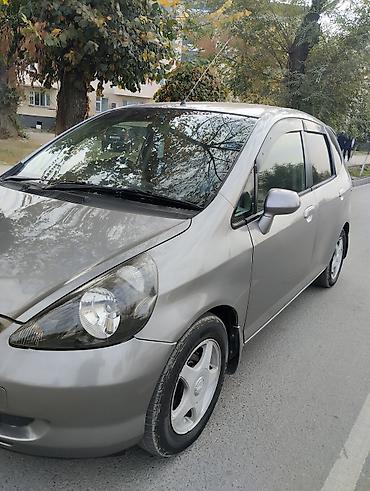 широкая морда: Honda Fit: 2003 г., 1.5 л, Вариатор, Бензин, Хэтчбэк — 3