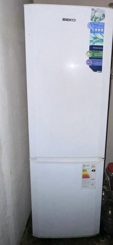 морозильное оборудование: Холодильник Beko, Б/у, Двухкамерный, 200 *