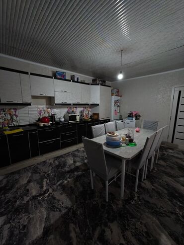 Продажа домов: Дом, 120 м², 4 комнаты, Собственник, Старый ремонт at lalafo.kg — 9 Продажа домов: Дом, 120 м², 4 комнаты, Собственник, Старый ремонт — 9