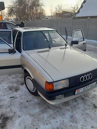 Audi: Audi 80: 1986 г., 1.8 л, Механика, Бензин, Седан — 4