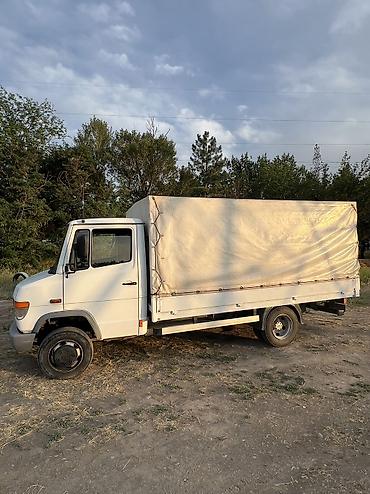 mersedes axor: Mercedes-Benz Vario 814D тентованный бортовой грузовик - Дизельный — 3