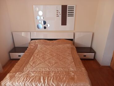 Günlük kirayə mənzillər: 3 otaqlı — 15