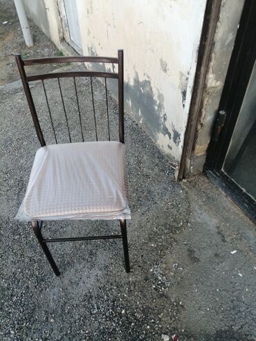 Restoran mebeli: Stullar 13m başlayir.modelə görə qiymət dəyişir keyfiyyətə görə — 18