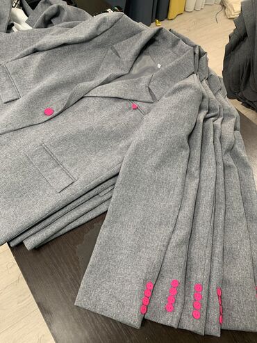 розовый пиджак: Ищем заказчика постоянного, шьем пиджаки!!!