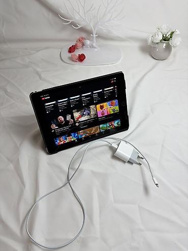 mi 11: Apple iPad (9.7") с комплектом аксессуаров - Дисплей: 9.7", Retina — 1
