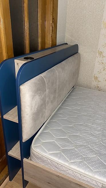 Ev və bağ: Yataq çarpayısı ( matras ile birqə) çox az iştenilib teze kimidir😃 - — 3