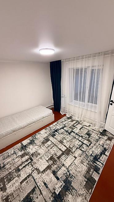 Продажа коттеджей и домов: 🏡 **Продается кирпичный дом в ж/м Ак-Орго, Бишкек** 🛏️ 4 комнаты | 📐 — 5