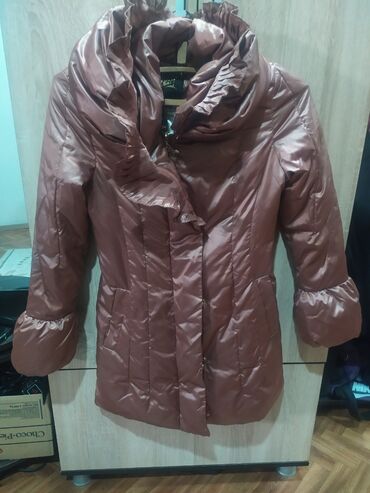 зимние женские куртки купить бишкек: Пуховик, S (EU 36)