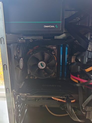 Masaüstü kompüterlər və iş stansiyaları: Gaming/iş üçün hazır stolüstü kompüter komplekti Komponentlər: - — 3