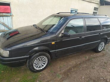 купить фронтальный погрузчик бу: Volkswagen Passat: 1993 г., 2 л, Механика, Газ, Универсал