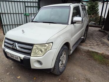 Mitsubishi: Mitsubishi Pajero: 2007 г., 3 л, Автомат, Газ, Внедорожник