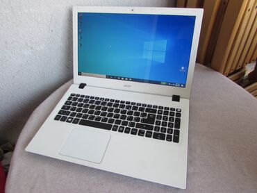 tajmer za ta peć: Intel Core i5, 8 GB OZU, 15.6 "