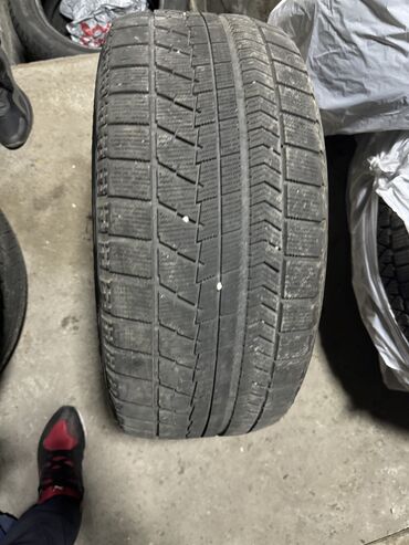 Шины: Шины 245 / 50 / R 18, Зима, Б/у, Комплект, Легковые, Япония, Bridgestone