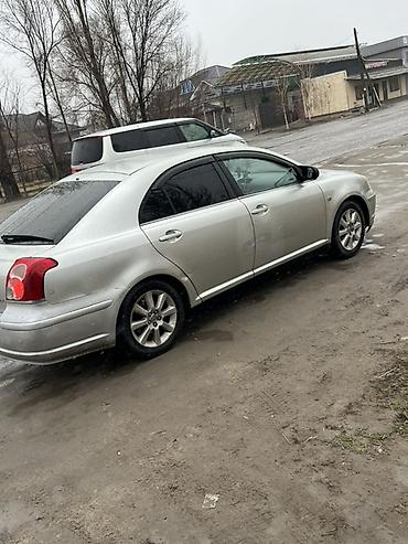 Toyota: Toyota Avensis: 2004 г., 1.8 л, Механика, Бензин, Хэтчбэк — 5