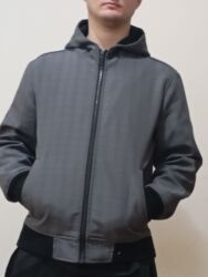 Ostale jakne: Muske jakne sve po 500d faerka 2000 jakne su malo nosene vise stajale na lalafo.rs — 6 Ostale jakne: Muske jakne sve po 500d faerka 2000 jakne su malo nosene vise stajale — 6