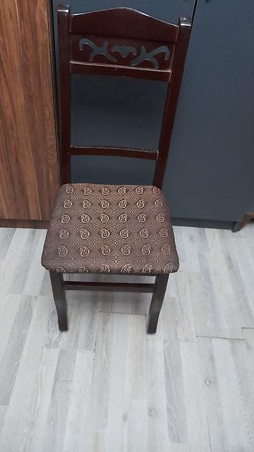 bed: Yataq otağı və ya qonaq otağı üçün mebel dəsti. Dəstə aşağıdakı — 1