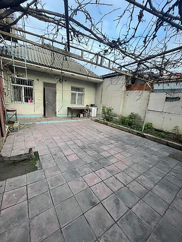 məhlə evi: 3 otaqlı, 150 kv. m, Kredit yoxdur, Orta təmir — 2