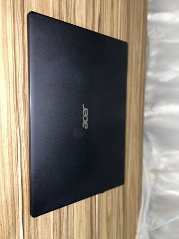 Kompüter və noutbuk aksesuarları: Acer Aspire, 15.6 ", Intel Core i3, 1 TB