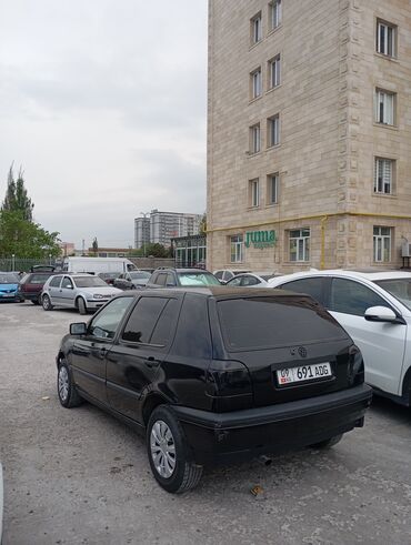 Volkswagen: Volkswagen Golf: 1992 г., 1.8 л, Механика, Бензин, Хэтчбэк