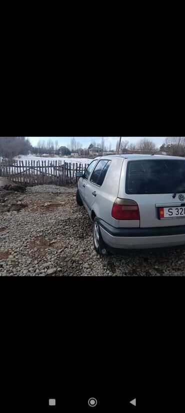 ищу гольф 2: Volkswagen Golf: 1995 г., 1.8 л, Механика, Бензин, Хэтчбэк