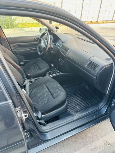 Volkswagen: Volkswagen Golf: 1999 г., 1.6 л, Механика, Бензин, Хэтчбэк — 6