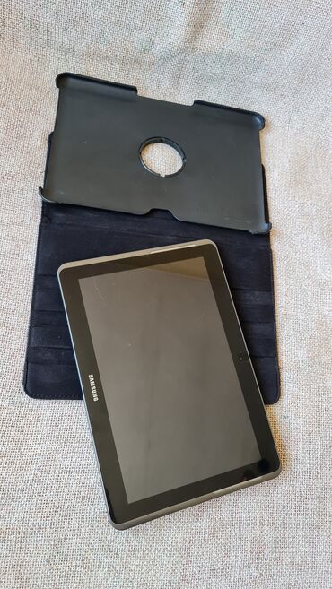 Ostalo: Tablet kao nov od 10 inca, ide sa maskom ko na slikama.sve radi — 10