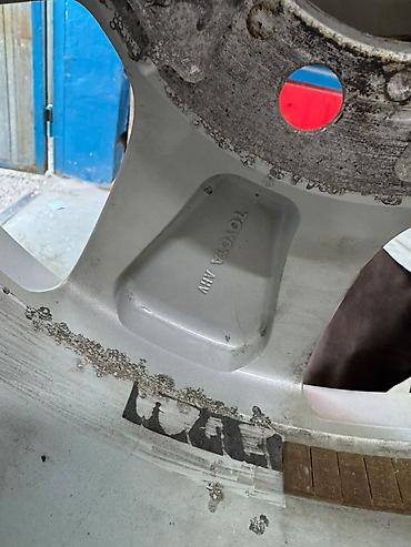 892 2: Комплект колес Toyota на дисках с шинами Dunlop Grandtrek AT22 — 4