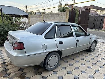 shevrolet lacetti: Daewoo Nexia: 2011 г., 1.5 л, Механика, Седан — 4