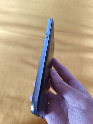 аренда плейстейшен 4: Samsung Galaxy J3 2016, 16 GB, rəng - Qara, Sensor
