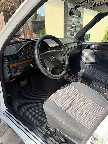 bmw 53: Mercedes-Benz W124: 1991 г., 2.2 л, Автомат, Бензин, Универсал — 4